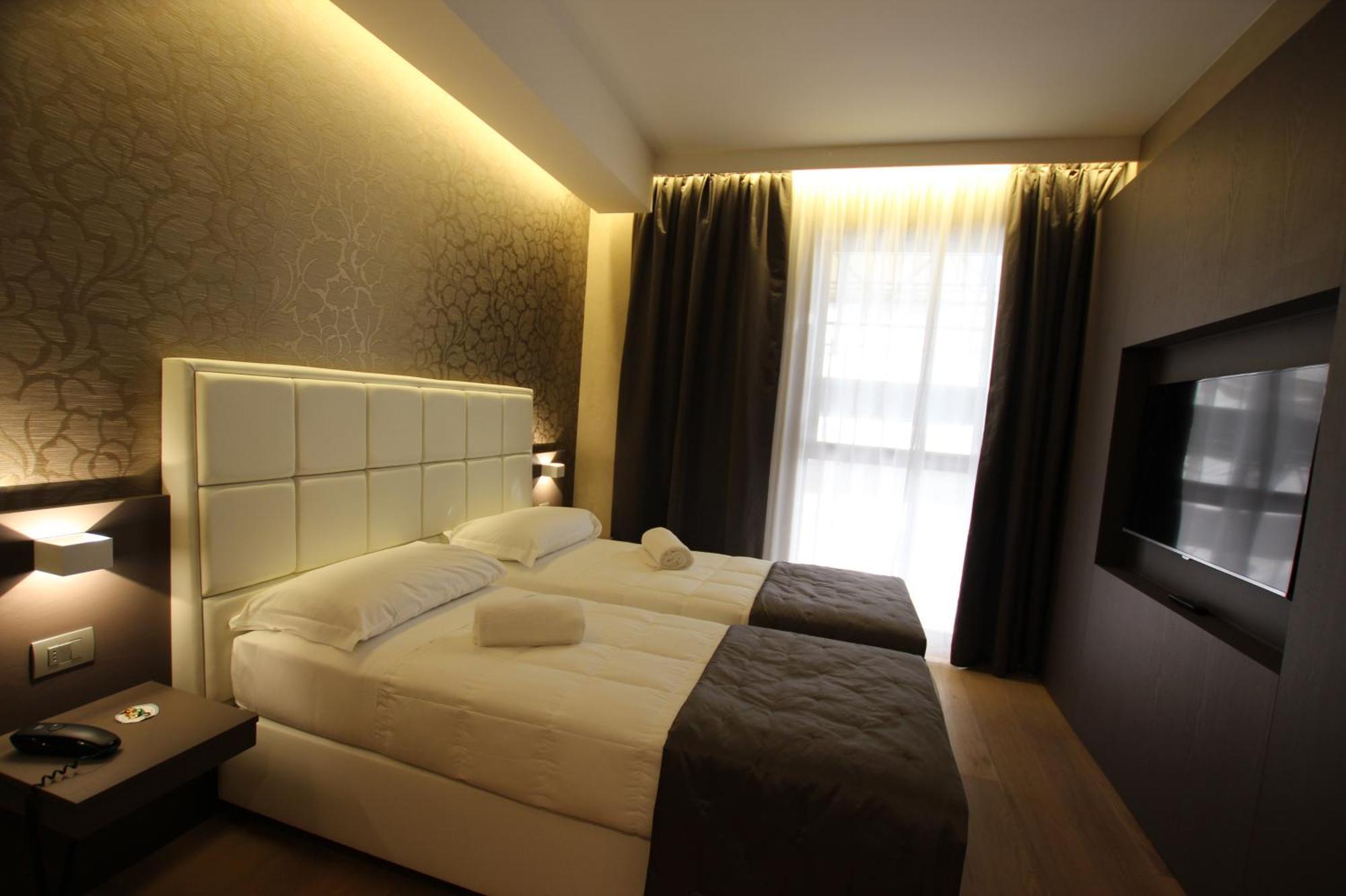 Mokinba Hotels Baviera Милан Номер фото